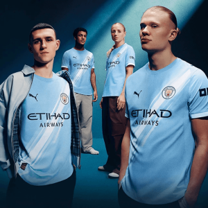Manchester City 2025–26: Analisi della maglia casa e cultura tifosi