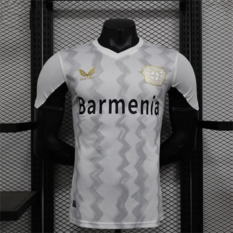 Bayer Leverkusen 2024/25 edición de jugador, kit de visita, blanco