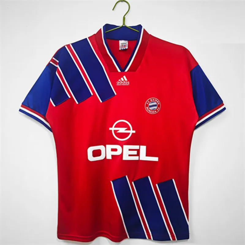 Maillot rétro de domicile du Bayern Munich 1993-95 - Rouge