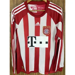 Bayern Munich 2010 - 2011 Home Retro Long - sleeved Kit - Red and White