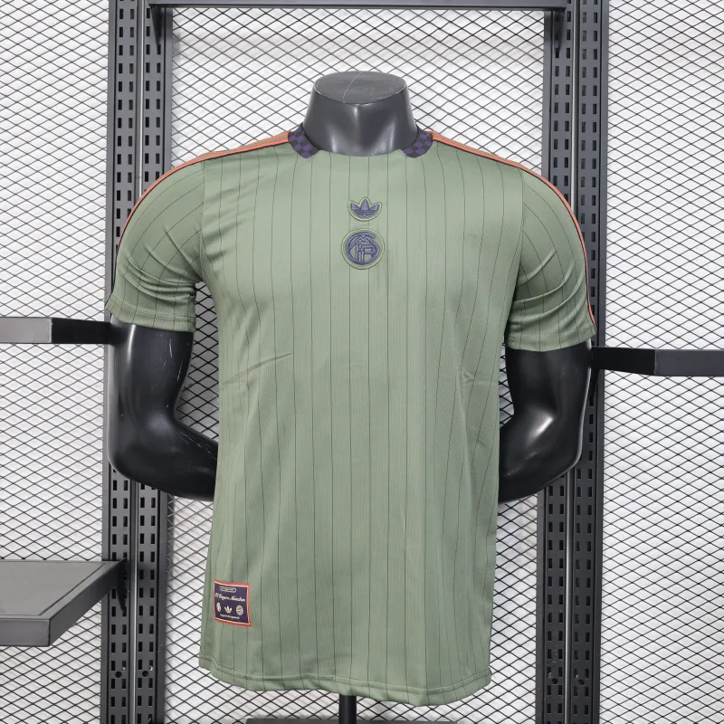 Bayern Monaco Maglia Giocatore Edizione Casual 2025/26 - Verde
