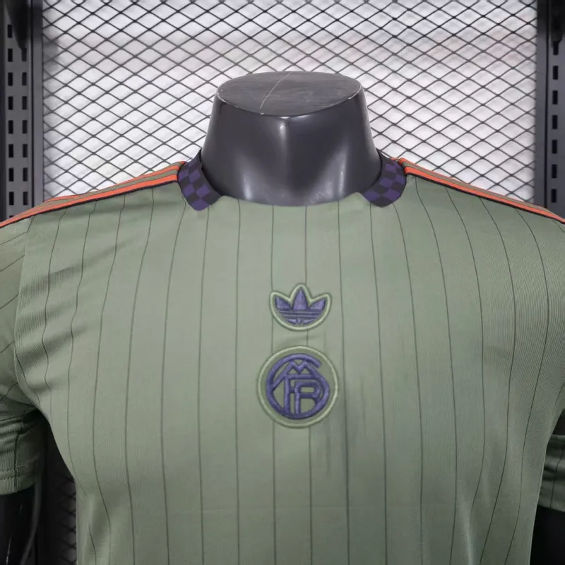 Bayern Monaco Maglia Giocatore Edizione Casual 2025/26 - Verde