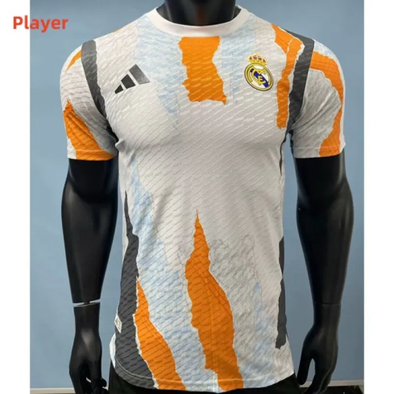 Real Madrid Training Player Jersey 2024/25 - White