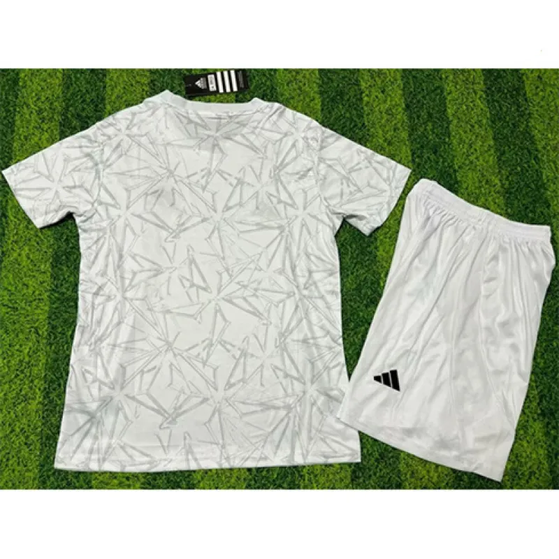 Real Madrid Kids' Jersey + Shorts 2024/25 Special Edition - White