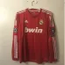 Terza maglia retro a maniche lunghe del Real Madrid, numero 10 di Mesut Özil, 2011/12 - Rosso