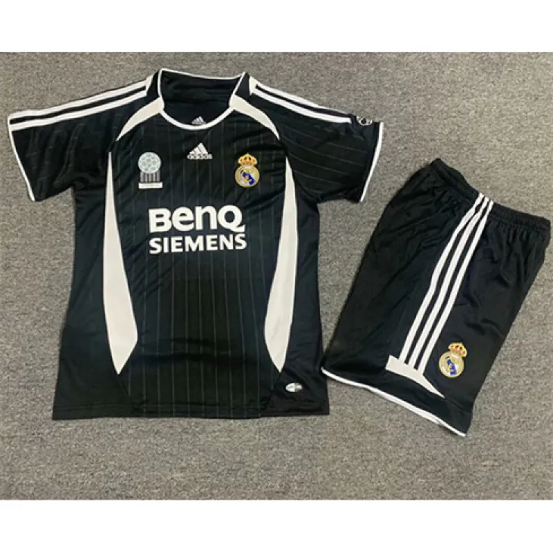 Camiseta retro para niños del Real Madrid 2006/07 Fuera de casa - Negra