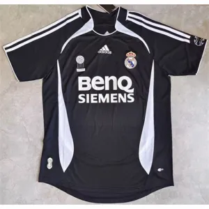 Terza maglia retro del Real Madrid 2006/07 - Nera