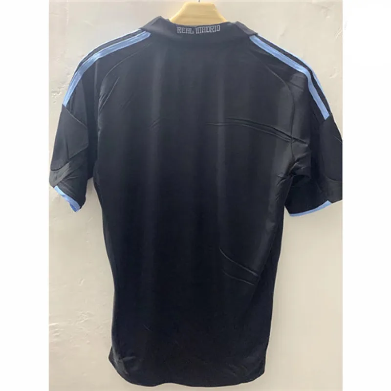 Maglia retro del Real Madrid  2009/10 trasferta - Nera