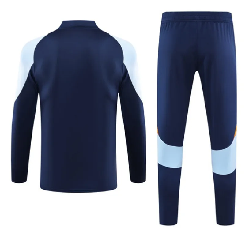 Abbigliamento sportivo del Real Madrid 2024/25 - Blu