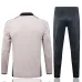 Vêtements de sport du Real Madrid 2024/25 - Gris