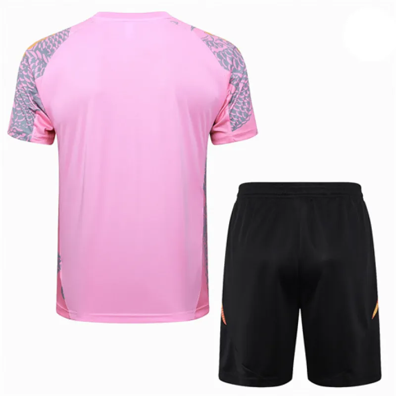 Maglia di allenamento + shorts del Real Madrid 2024/25 - Rosa
