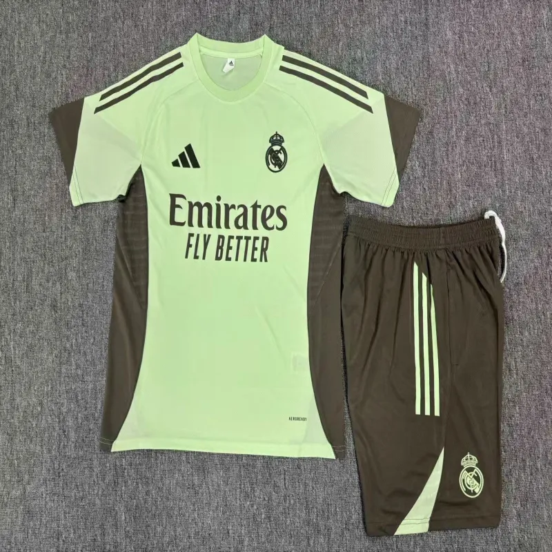Real Madrid 2025/26 Kids Training Set light green