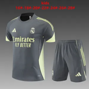 Real Madrid 2025/26 Set Allenamento Bambino grigio