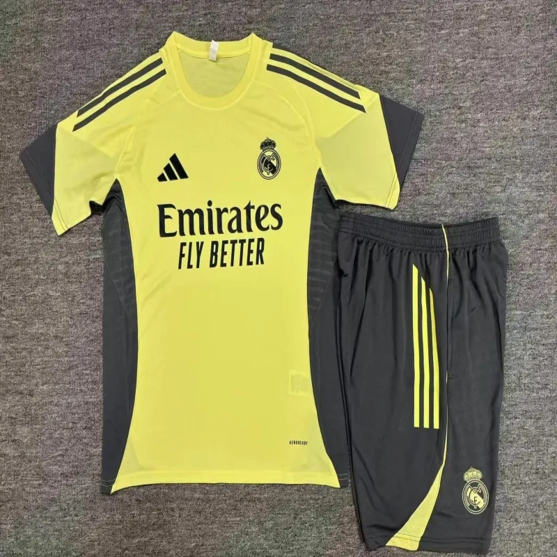 Real Madrid 2025/26 Conjunto de Entrenamiento Infantil amarillo