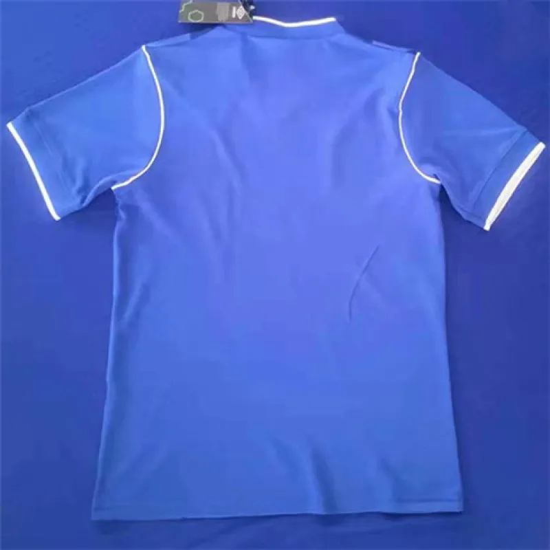 Everton's 1986/87 retro home jersey - blue