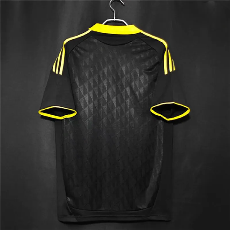 Troisième maillot rétro de Liverpool 2010/11 - Noir
