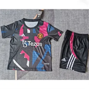 Manchester United Kids' Training Jersey + Shorts 2024/25 - Black
