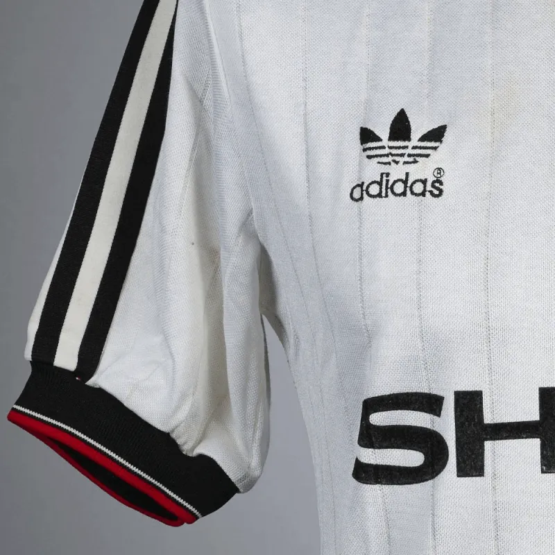 Manchester United 1983 Away - White Retro Jersey