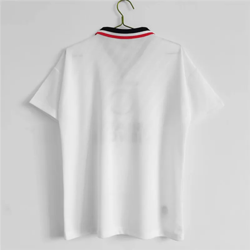 Maillot rétro d'extérieur de Manchester United 1996/97 - Blanc