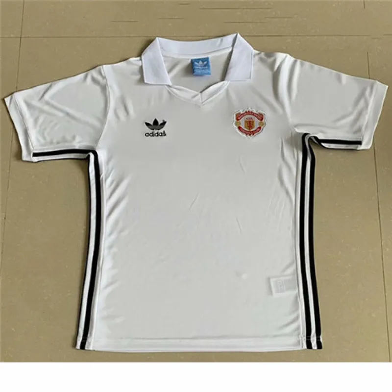 Manchester United Retro Jersey 1980 Away - White
