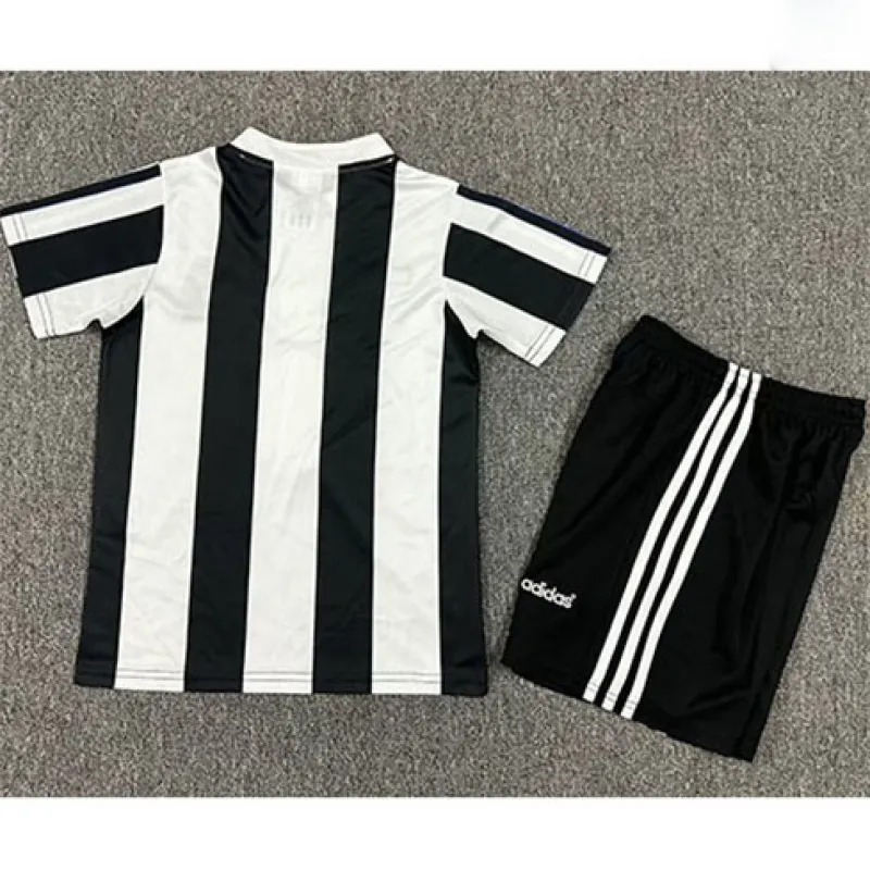Newcastle United 1995-97 Kids Home Retro Jersey - Black/White