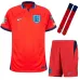 Kit per bambini della maglia di trasferta dell'Inghilterra per l'Euro 2024 - Rosso