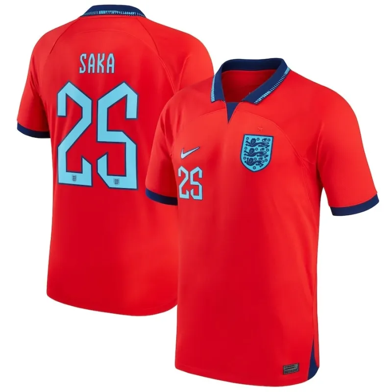 La camiseta de visita de Inglaterra para la Copa del Mundo 2022 de Saka - Roja