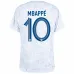 La camiseta de visita de la selección nacional francesa de Kylian Mbappé para la Copa del Mundo 2022 - Blanca