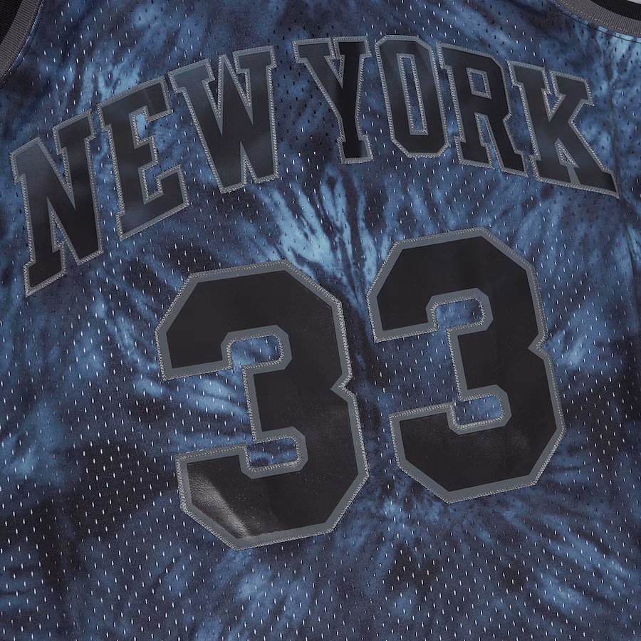 Patrick Ewing, New York Knicks Mitchell & Ness Hardwood Classics 1991/92 Swingman Jersey - Black